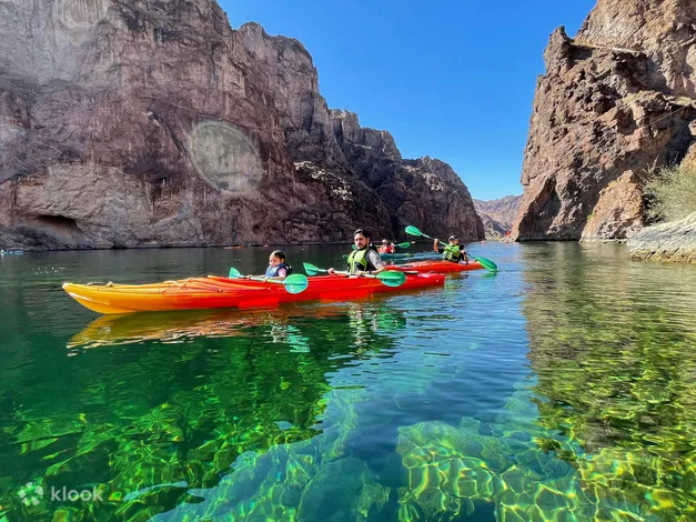 Paddle the Emerald Waters daily trips